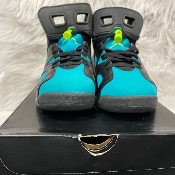 Jordan 6 retro volt ice/blk - Picture 2 of 8